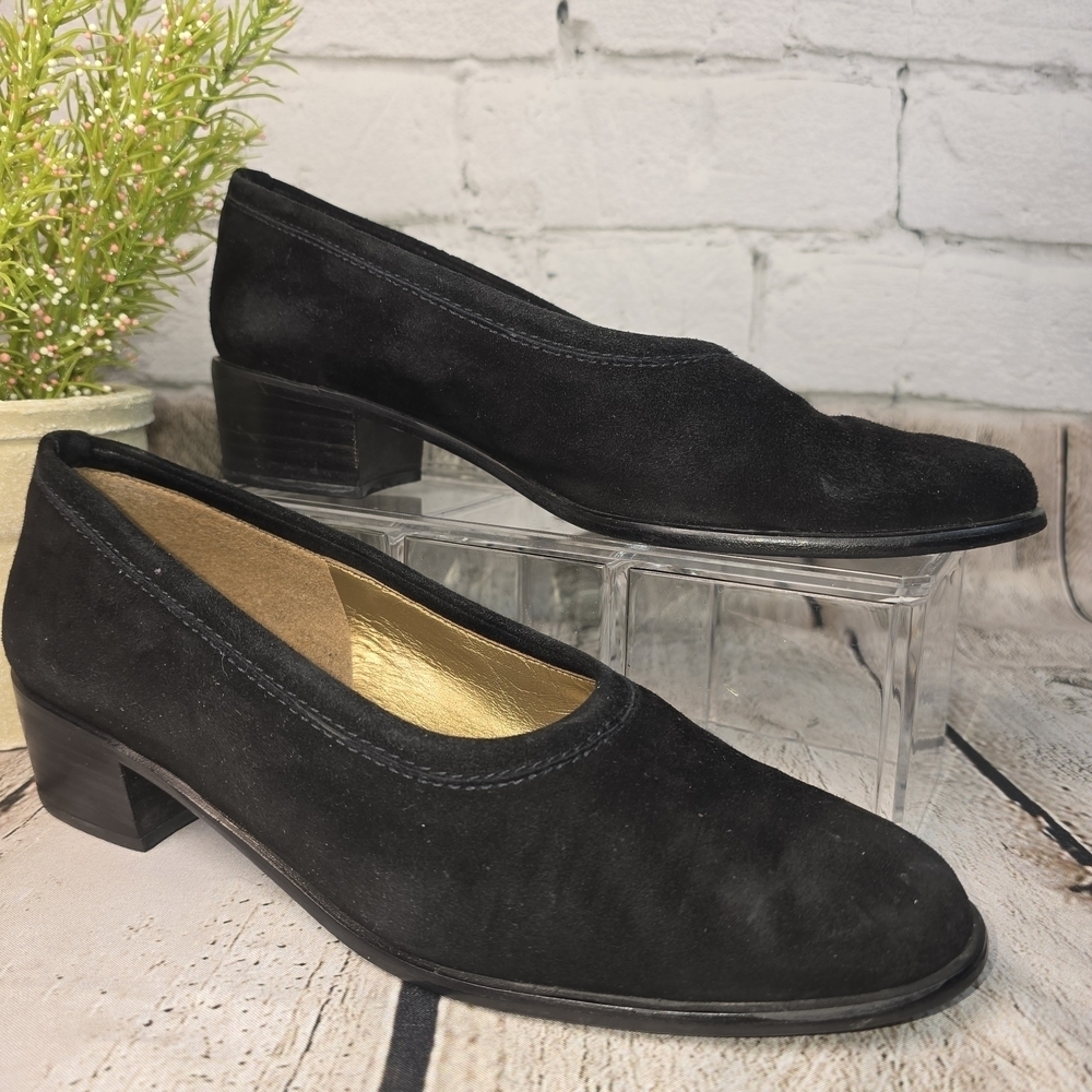 STUART WEITZMAN CLASSIC BLACK SUEDE PUMPS LOW BLOCK HEEL WOMENS SIZE 8 EUC